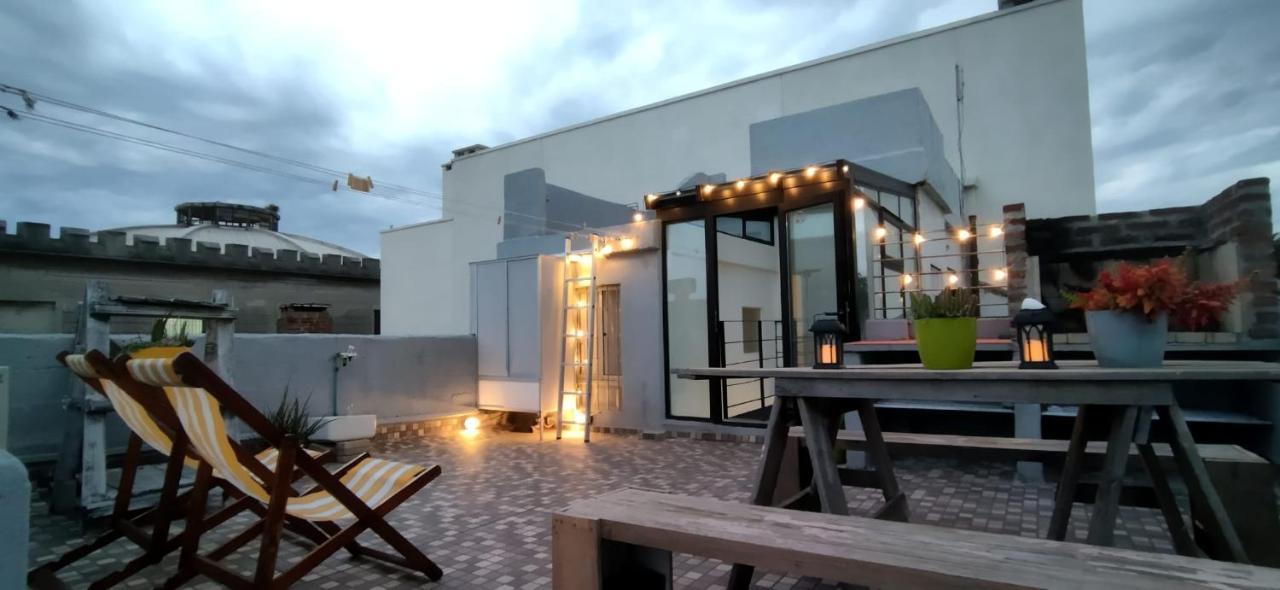 Vila House With Large Terrace, Jacuzzi And Gated Parking For One Car Montevideo Exteriér fotografie