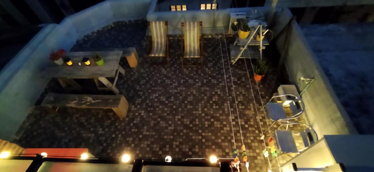 Vila House With Large Terrace, Jacuzzi And Gated Parking For One Car Montevideo Exteriér fotografie