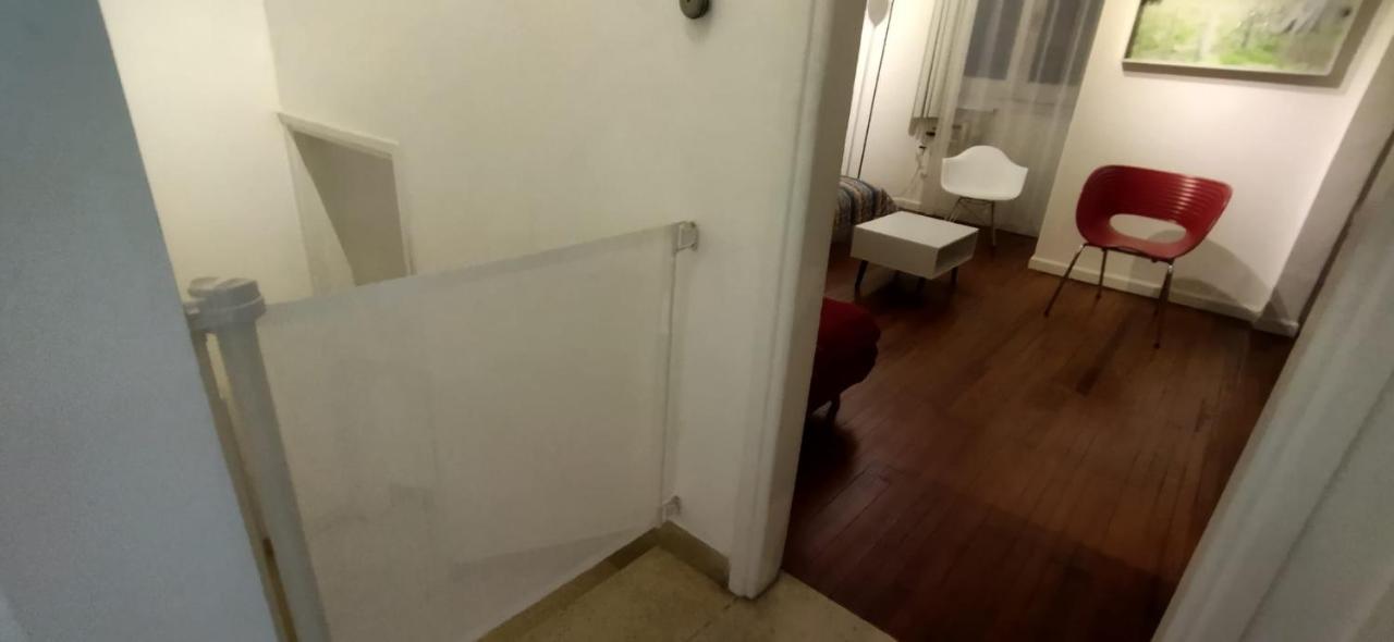 Vila House With Large Terrace, Jacuzzi And Gated Parking For One Car Montevideo Exteriér fotografie
