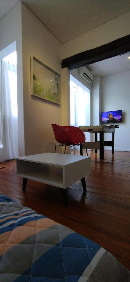 Vila House With Large Terrace, Jacuzzi And Gated Parking For One Car Montevideo Exteriér fotografie