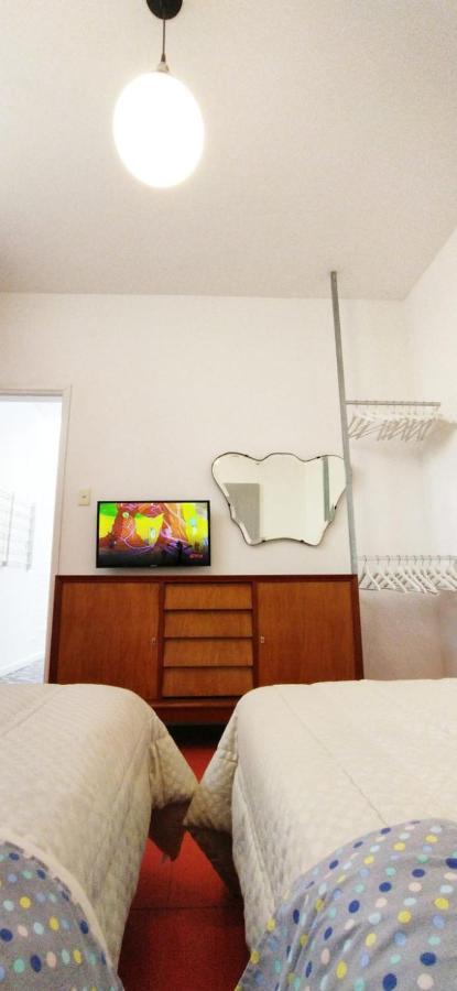 Vila House With Large Terrace, Jacuzzi And Gated Parking For One Car Montevideo Exteriér fotografie