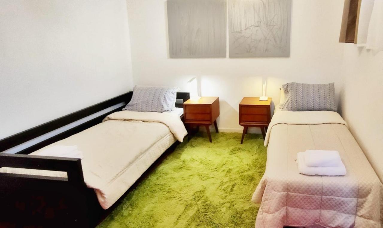 Vila House With Large Terrace, Jacuzzi And Gated Parking For One Car Montevideo Exteriér fotografie